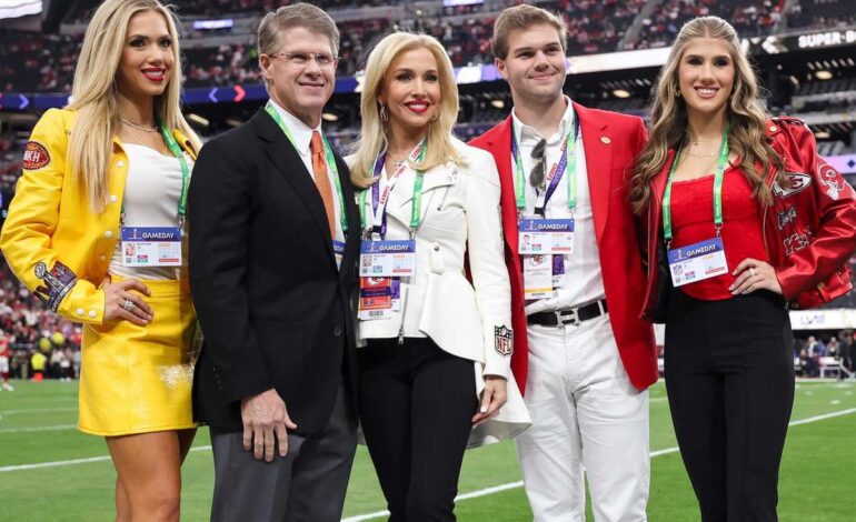 Chiefs Owner Clark Hunt Mourns Great-Niece Lost in Texas Flood Tragedy