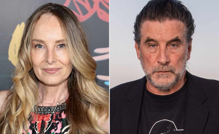 Chynna Phillips and Mackenzie Phillips Reunite at Brian Wilson Memorial