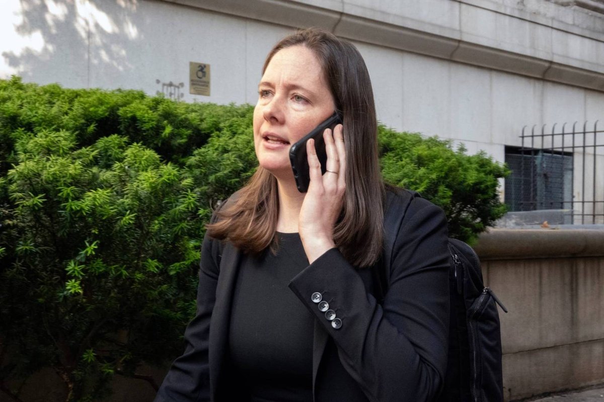 DOJ Opens Talks with Ghislaine Maxwell to Uncover Epstein Network