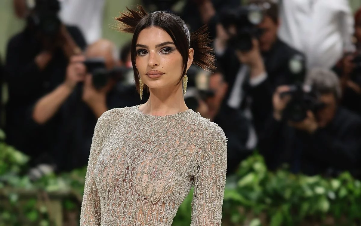 Emily Ratajkowski’s Nude Sunbathing in Italy Sparks Body Image Debate