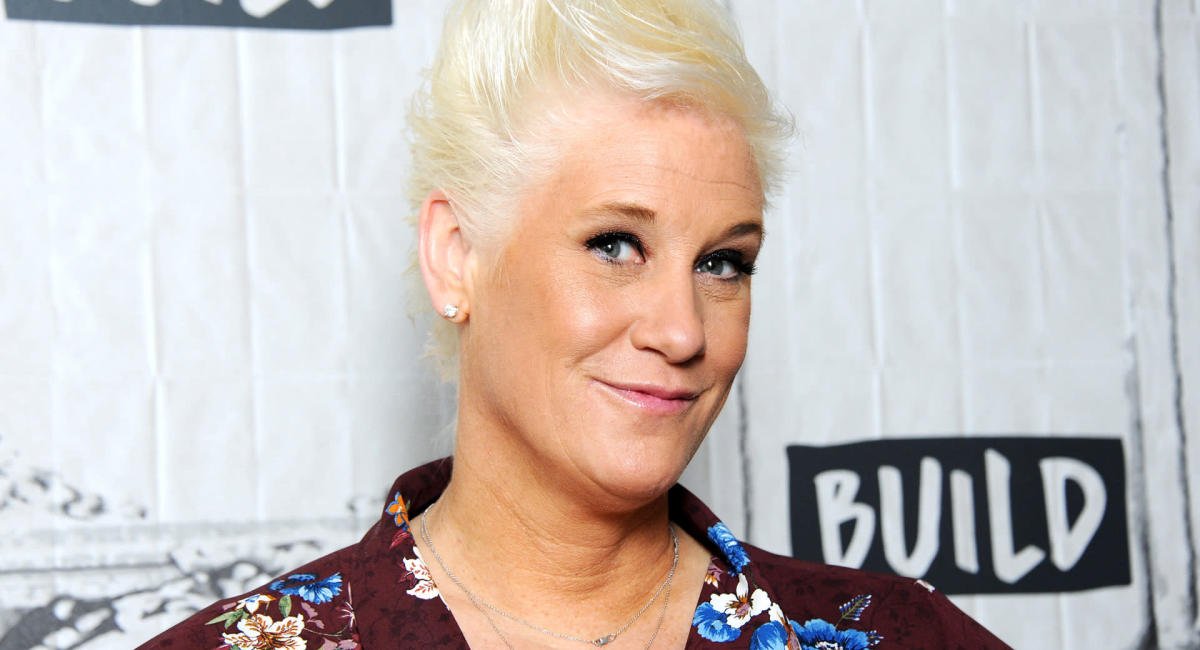 Food Network Salutes Anne Burrell With Season-Long Tributes After Tragic Passing