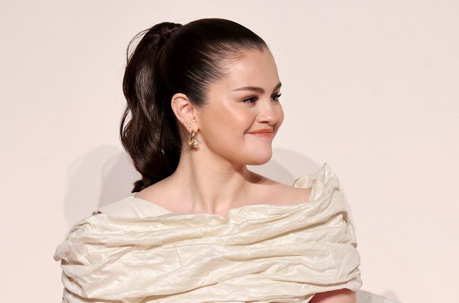 Hannah Brown Reflects on Missed Selena Gomez DM After Breakout Instagram Record