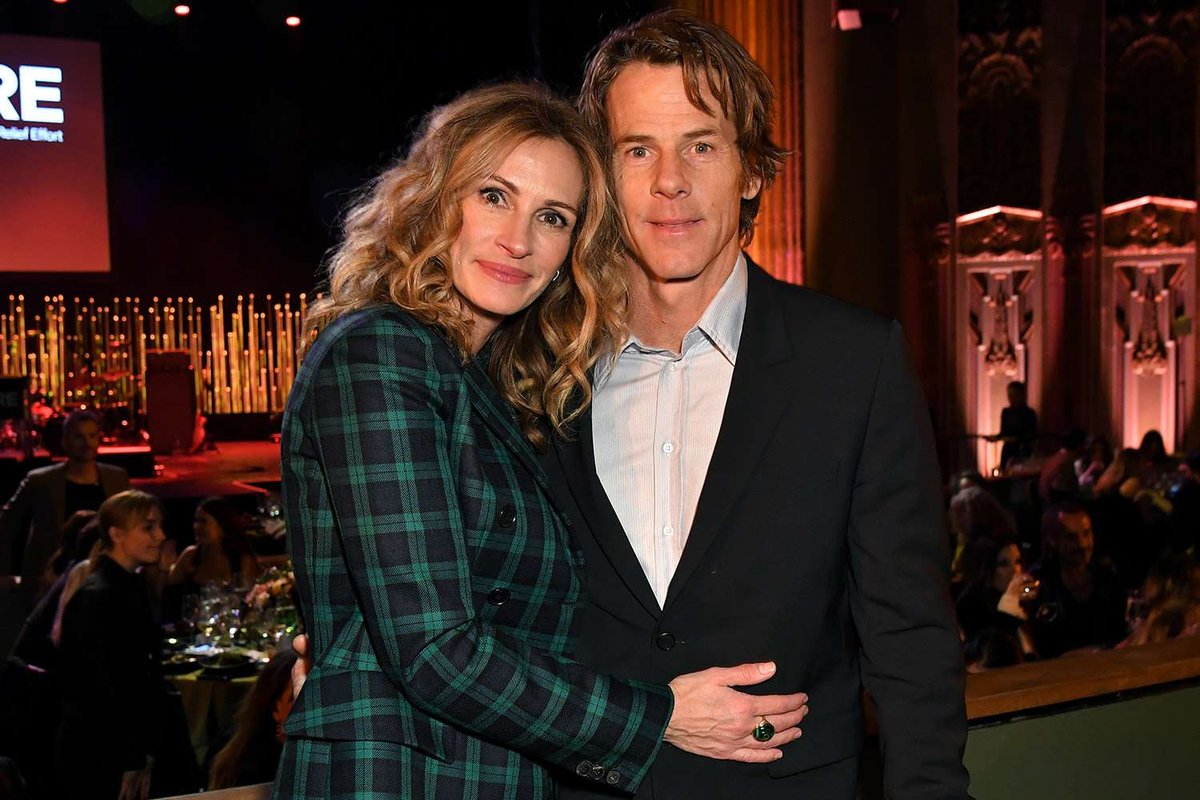 Julia Roberts and Danny Moder Celebrate 23rd Anniversary with Rustic Camping Retreat