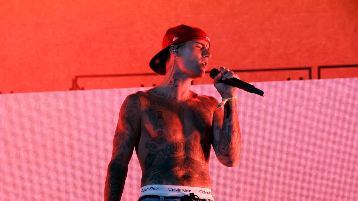 Justin Bieber Unveils ‘Swag’: Seventh Album Arrives This Friday