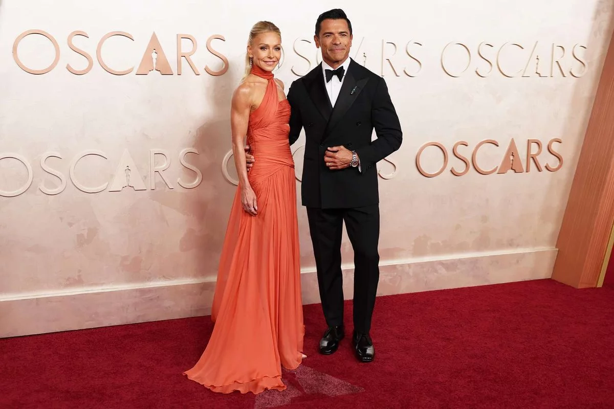 Kelly Ripa Sets Strict No-Dating, Lights-Out Rule After Hypothetical Split