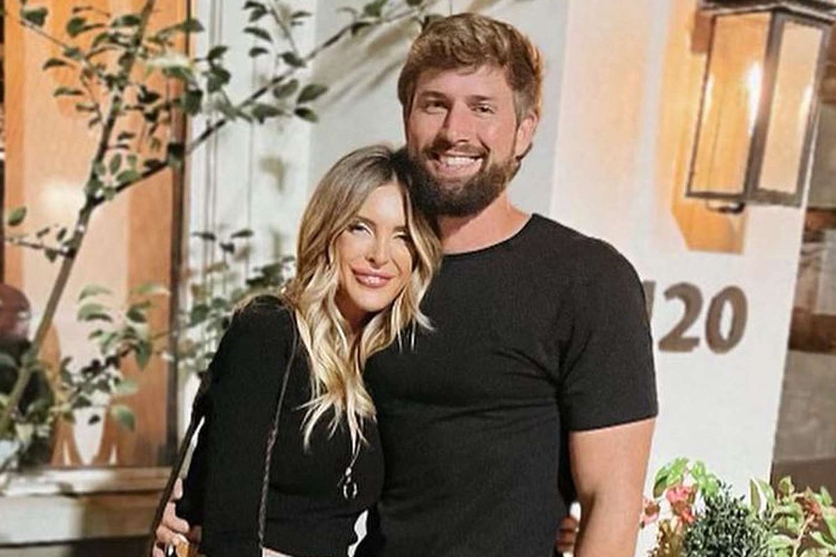 Lindsie Chrisley Name Change Fuels Wedding Speculation