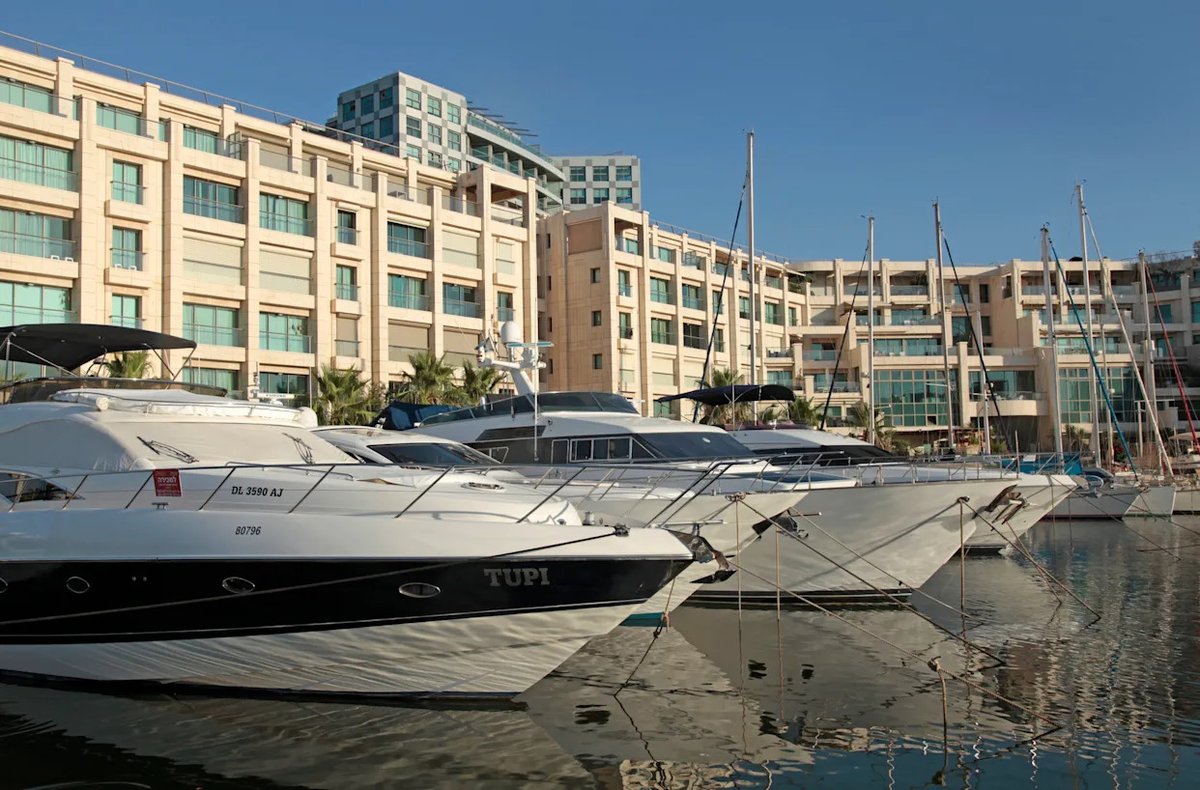 Mark Scheinberg Foots Bill for Celeb-Filled Mediterranean Yacht Soirées