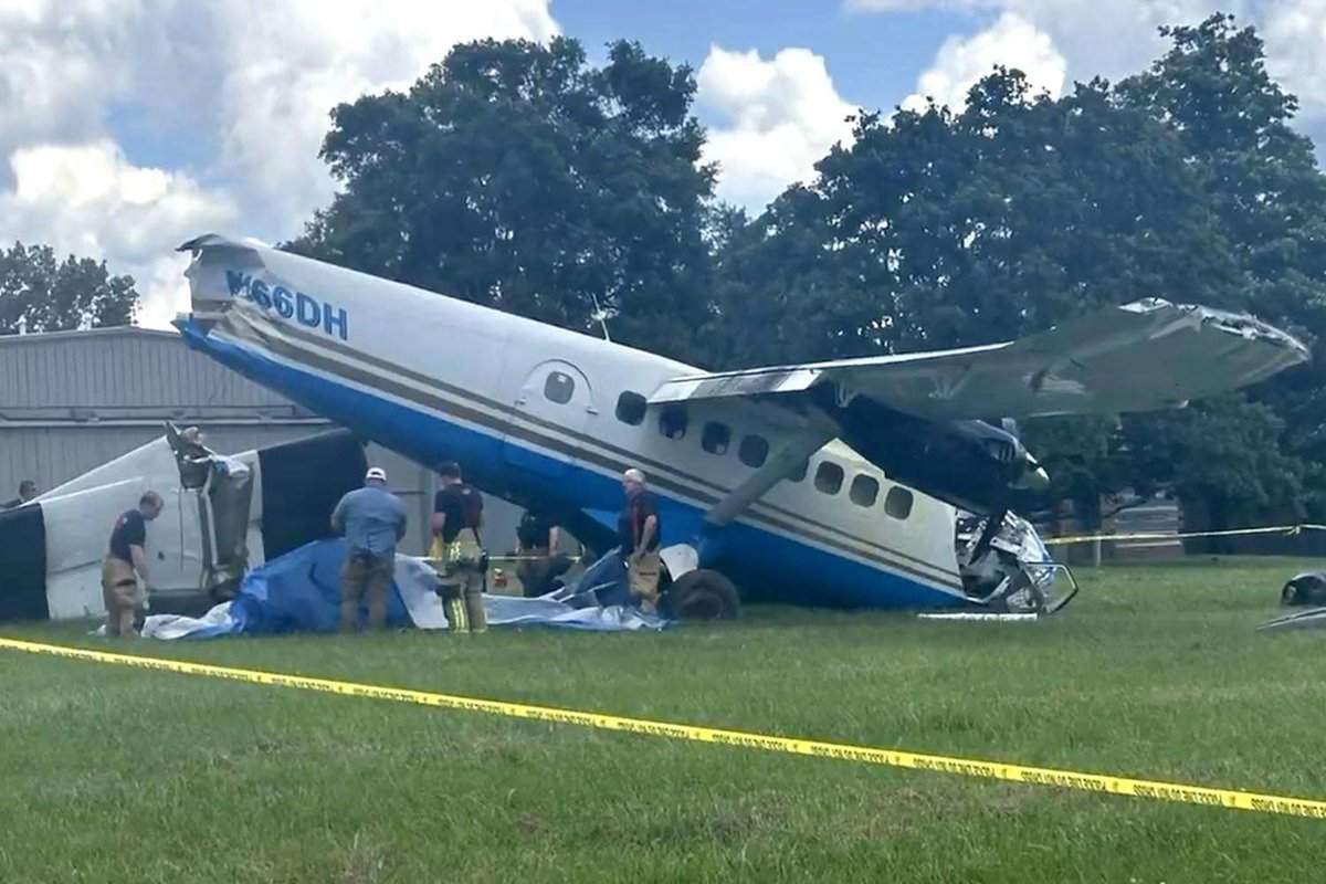 NJ Skydiving Plane Skids Off Runway, Leaves Five Hospitalized