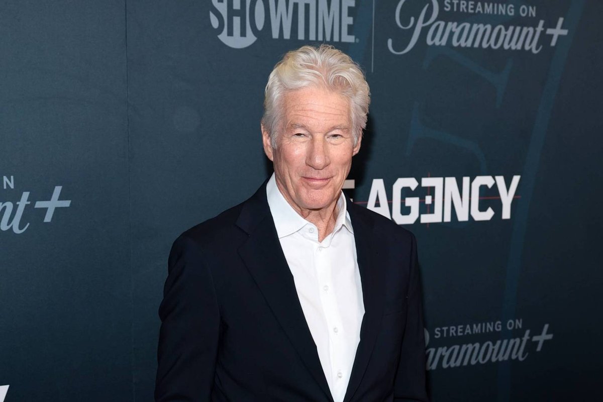 Paul Simon’s Daughter Accuses Richard Gere of Betrayal Over Childhood CT Home Sale