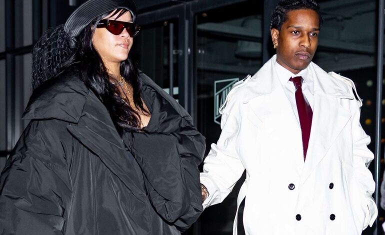 Pregnant Rihanna Stuns at Smurfs Premiere Alongside Toddler Sons