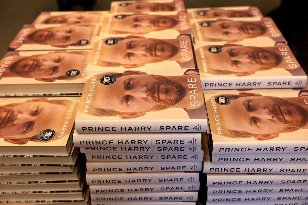 Prince Harry Proposes Sharing Diary to Ease Royal Tensions