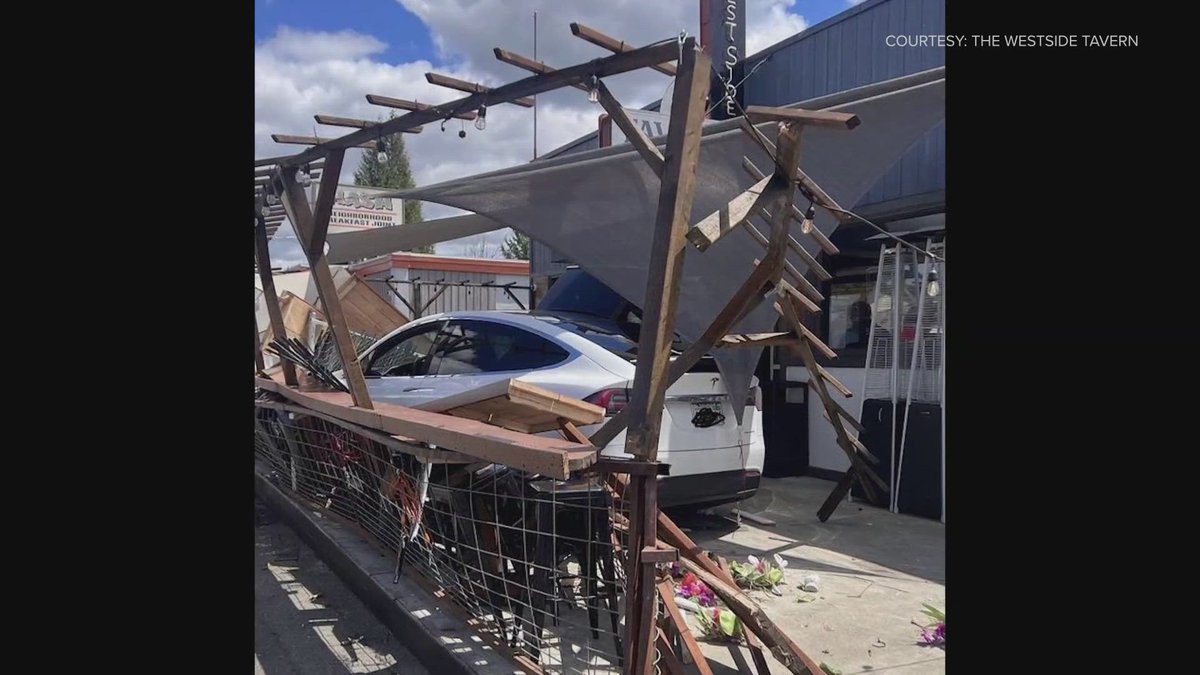 Rooftop Hazard at Tesla Diner Leads to Head Injury and Potential Lawsuit