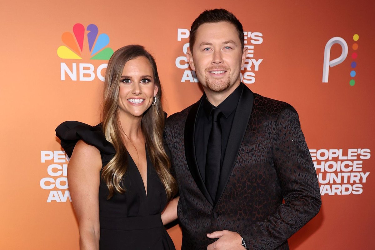 Scotty McCreery Mourns Two Grandmas Lost on Same Day