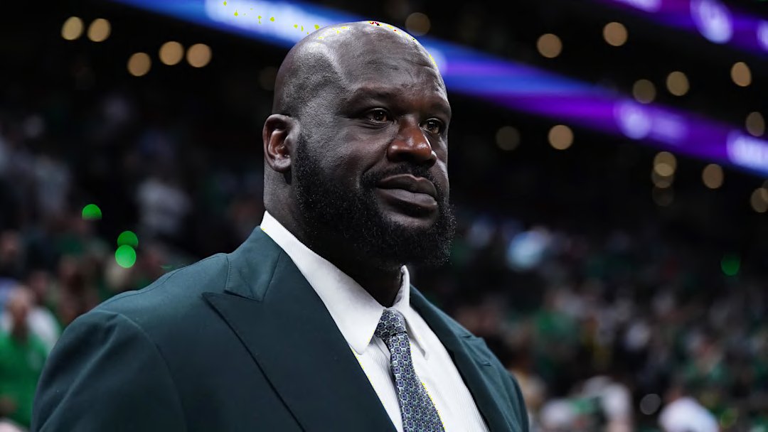 Shaq Threatens RGIII Over Angel Reese Meme