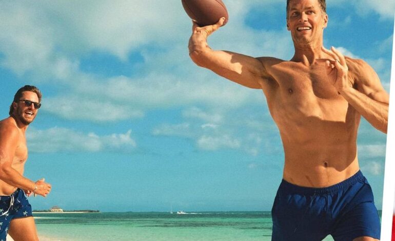 Tom Brady Turns Heads With Yacht-Honed Abs in Saint Tropez Splash