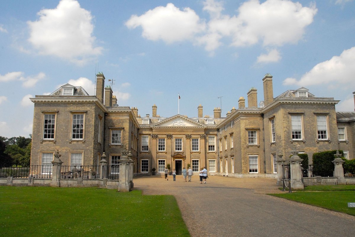 Why Diana’s Althorp Estate Will Skip William and Harry