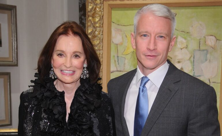 Anderson Cooper Shaves Beard Again After Short Hiatus Stint