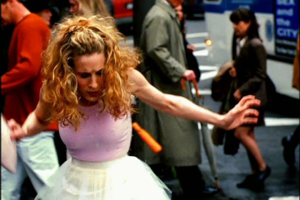 Carrie Bradshaw’s Final Scene: A Toilet, Barry White and a Lone Ending