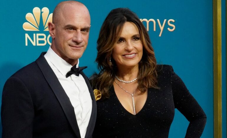 Chris Meloni Sparks SVU Return Rumors with Mariska Hargitay Set Photos
