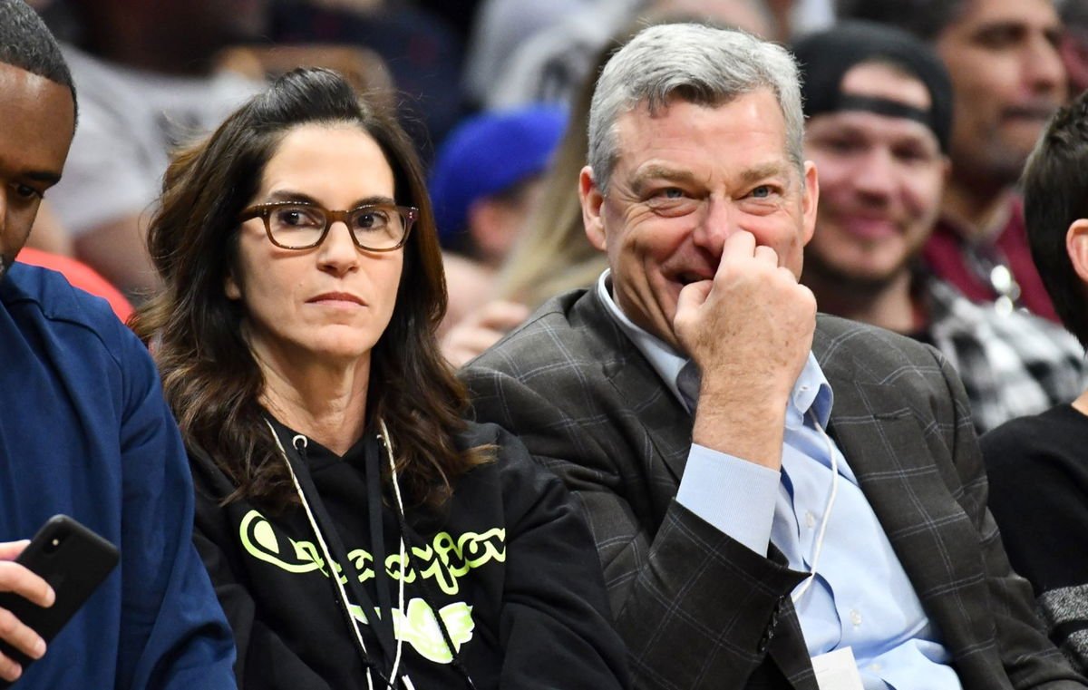 Jami Gertz’s Journey from Teen Star to Billionaire NBA Owner