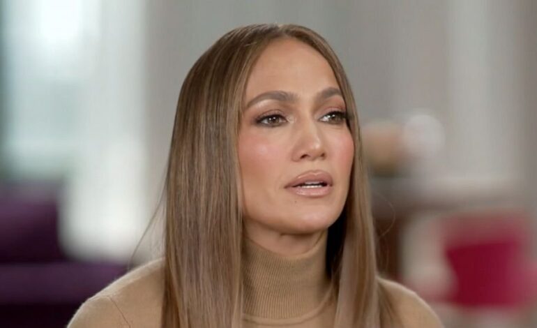 Jennifer Lopez Flicks Giant Cricket Mid‑Song and Keeps the Show Going