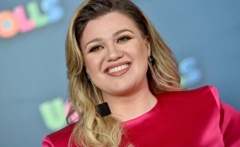 Kelly Clarkson Focuses on Kids After Ex’s Long Cancer Battle