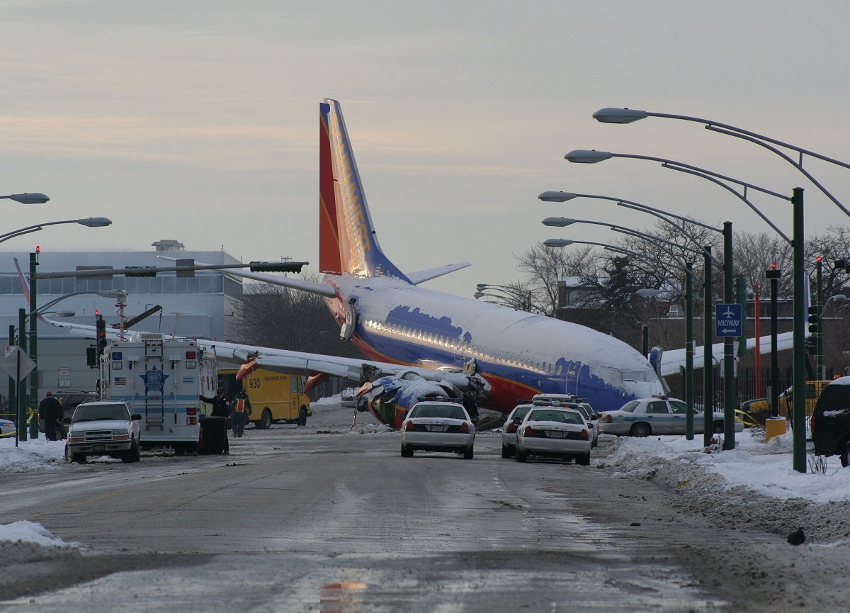 Southwest Pilot Arrested After Failing Field Sobriety Tests Before Flight: Body Cam Shows Frantic Boarding Drama