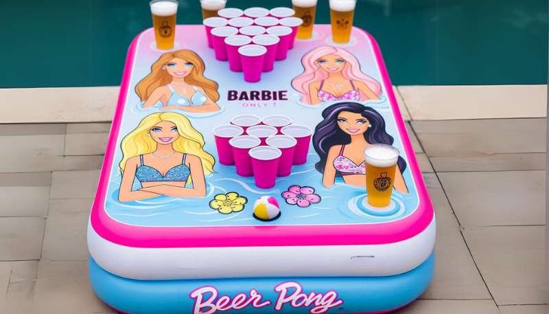 Splash-Worthy Pool Floats That Will Upgrade Your Labor Day Weekend Photos