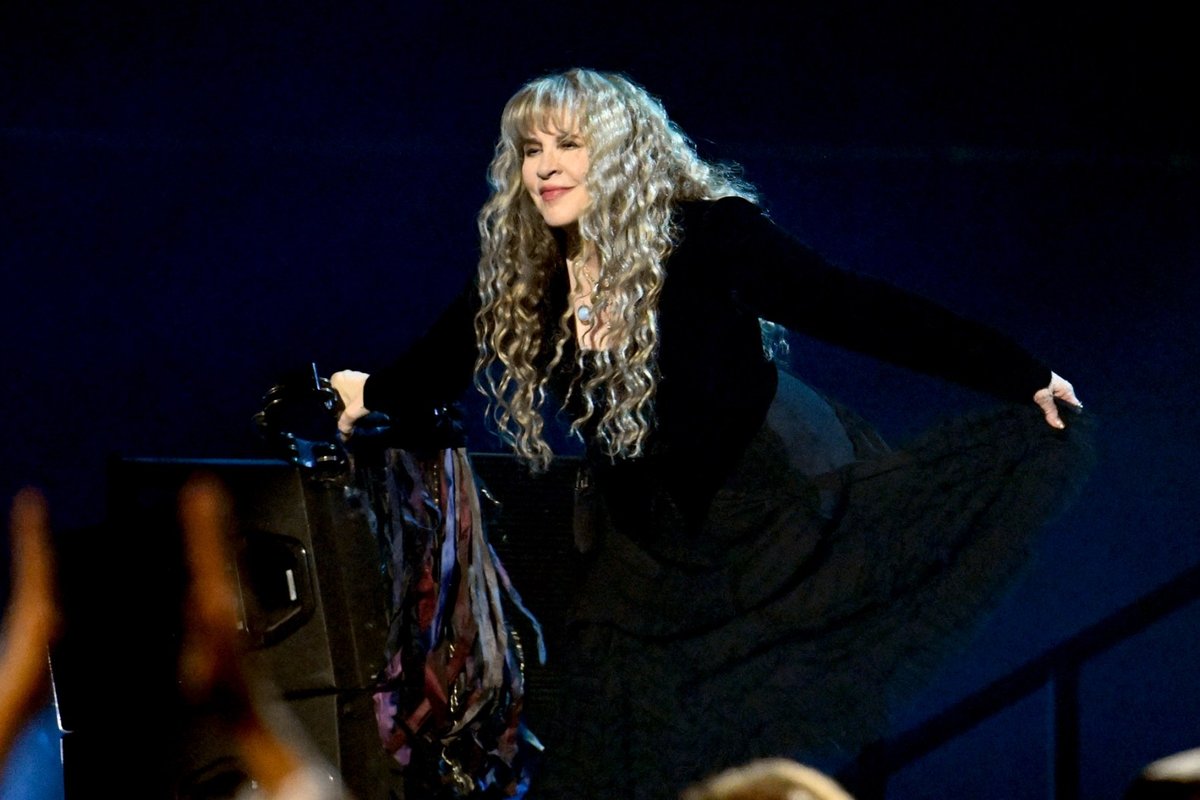 Stevie Nicks Delays Nine Tour Dates After Shoulder Fracture: Full Reschedule Details