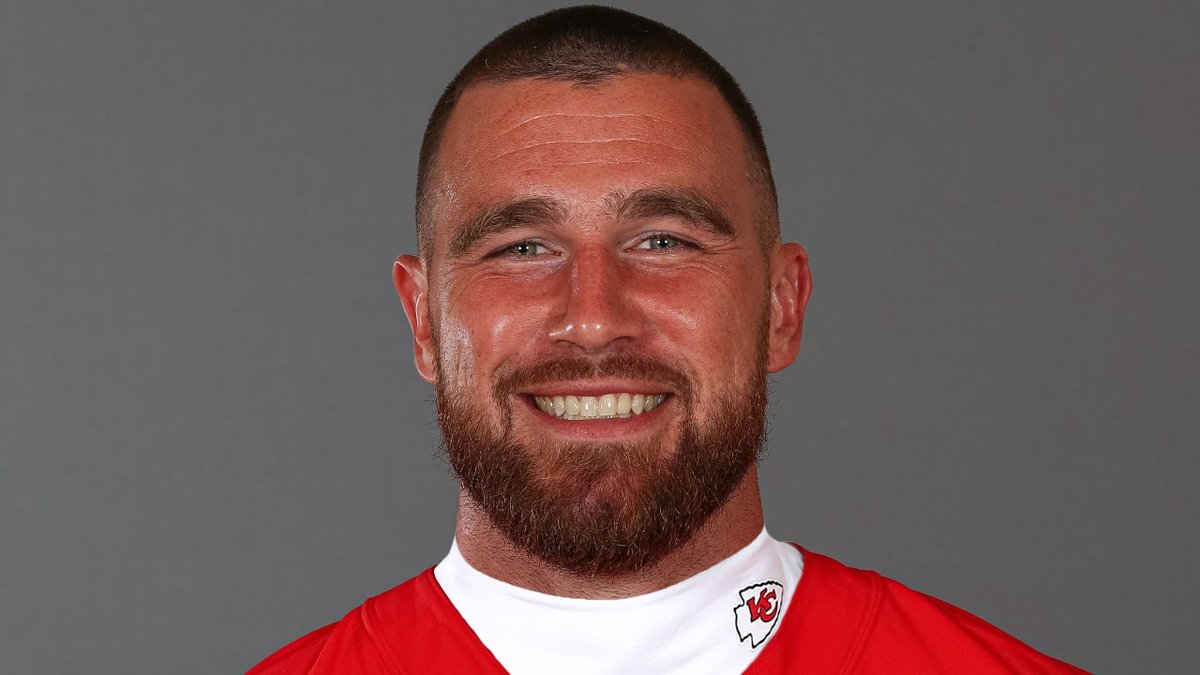Travis Kelce Mauled (Comically) by Bear Actor Who Didn’t Know Who He Was