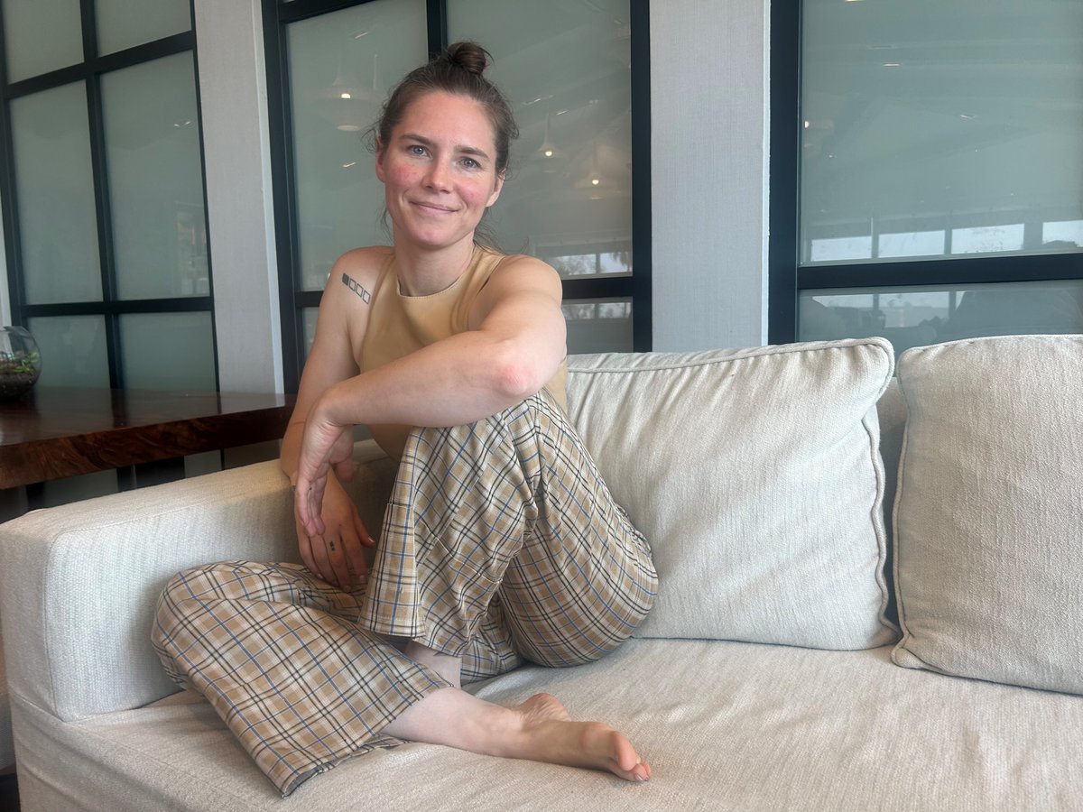 Amanda Knox Spins Dark Past into Laughter: The Comedian Takes on Her Infamous Italian Murder Case