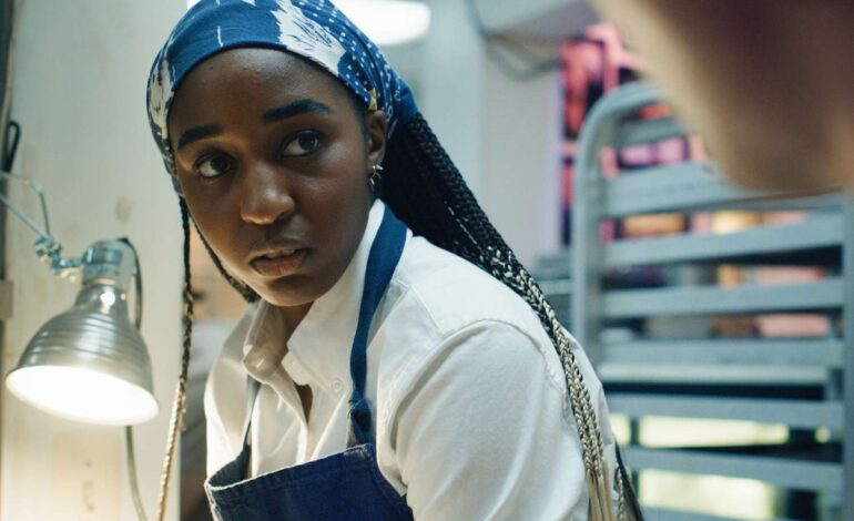 Ayo Edebiri Skips Emmys 2025: Scheduling Conflicts and a Quiet Chicago‑to‑Japan Warp Time Tale