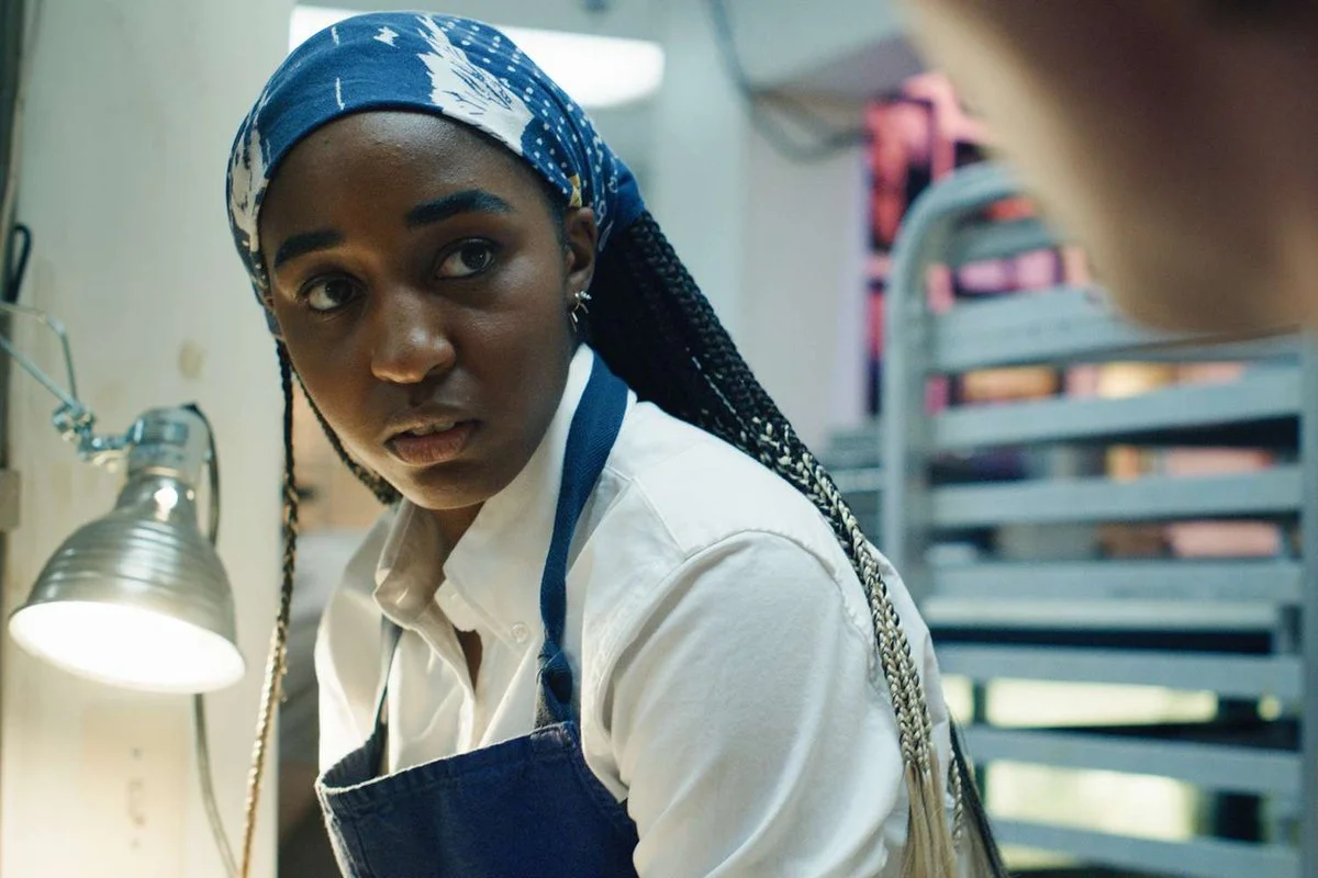 Ayo Edebiri Skips Emmys 2025: Scheduling Conflicts and a Quiet Chicago‑to‑Japan Warp Time Tale