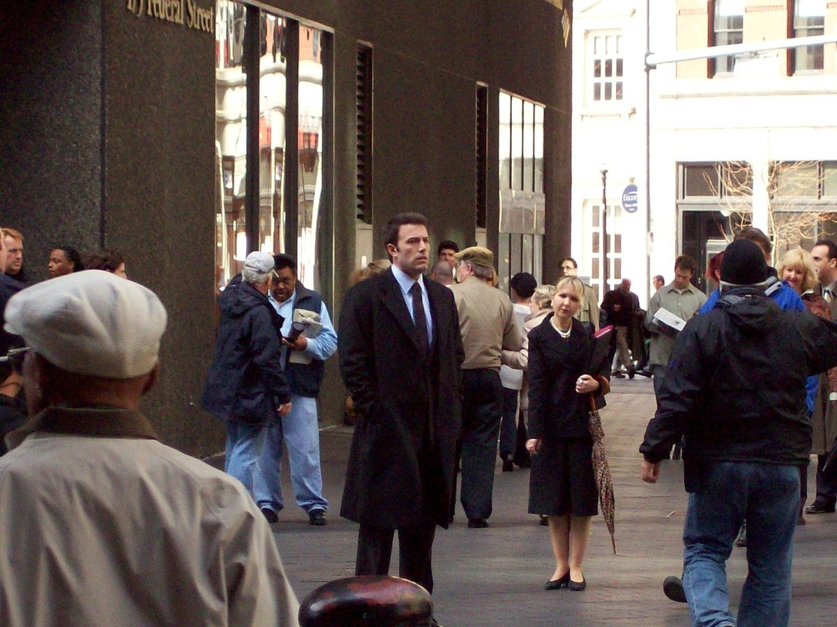 Ben Affleck’s Secret Lives of Mormon Wives Fan Moment Sparks Lighthearted Family Curveball
