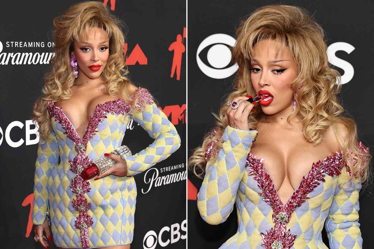 Doja Cat’s Jaw-Dropping Red Carpet Moment: Eating Lipstick at VMAs 2025