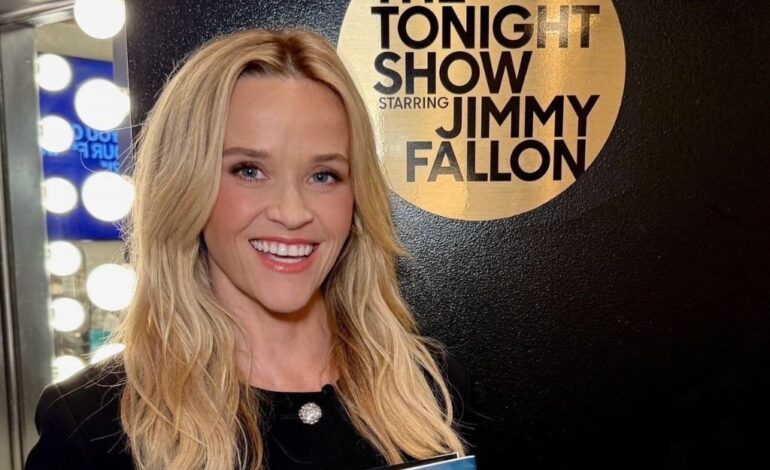 How Reese Witherspoon Gets That Lit-From-Within Glow: The Makeup Artist’s Pro Secrets You Can Actually Try