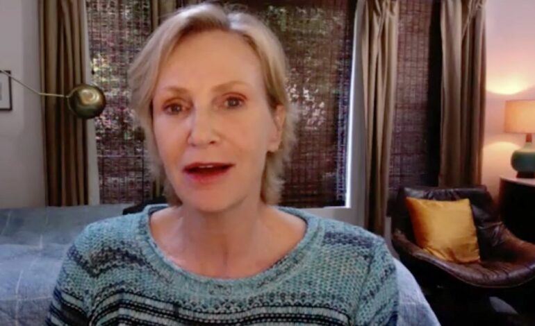 Jane Lynch’s Glee Reunion Sparks Laughs and a Fashion Comeback on Celebrity Weakest Link