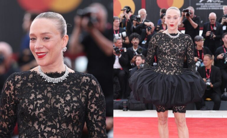 Julia Roberts Needed a Calm Down Moment Meeting Chloe Sevigny: The Honest, Hushed Ceiling of A-List Social Anxiety