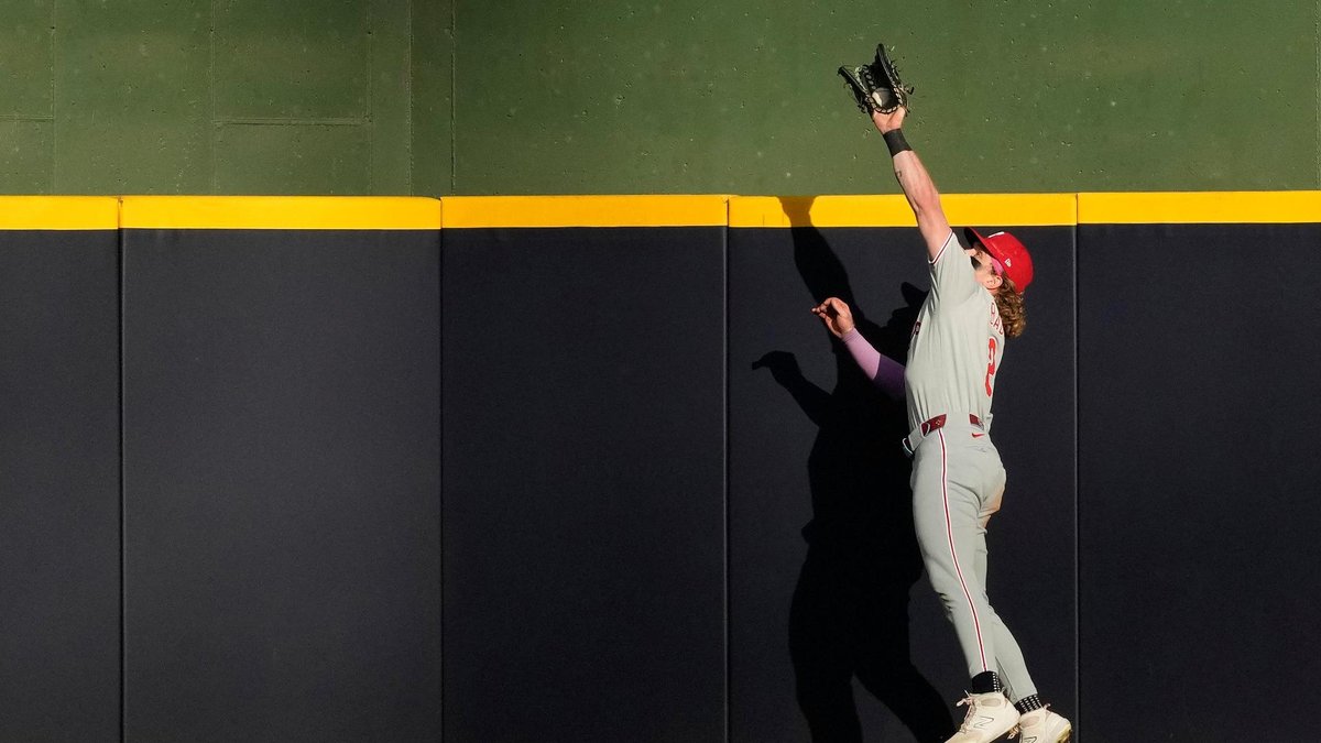 Karen” Slammed for Stealing Home Run Ball from Young Phillies Fan