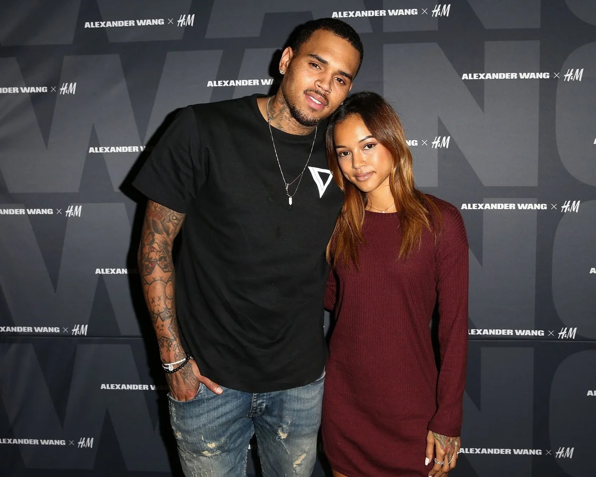 Karrueche Tran Reacts to Chris Brown’s Kayla Nicole Lap Dance: An Outsider’s Perspective and Quantum of Smiles