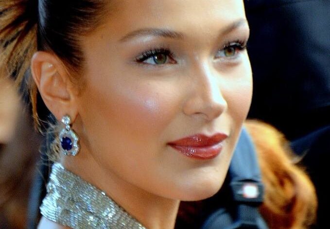 Lyme Battle heats up: Bella Hadid posts from hospital bed as health mystery deepens