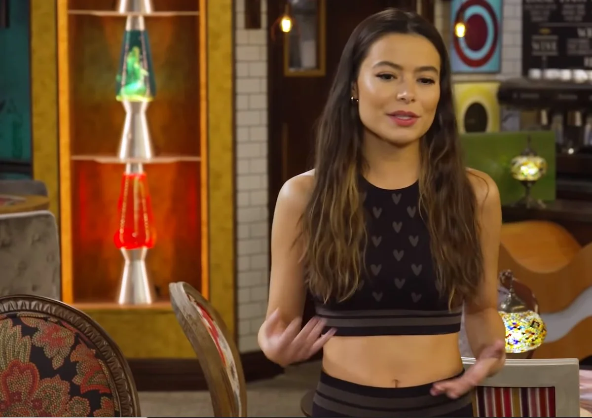Miranda Cosgrove Opens Up About Her Friendship with Former iCarly Costar Jennette McCurdy