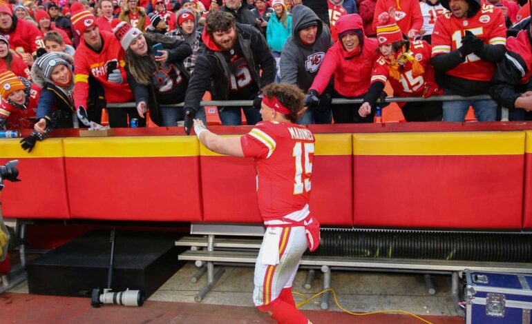 Patrick Mahomes Turns 30 in Style: Family, Friends, and a Steady Stream of Snaps After a Super Bowl Rematch