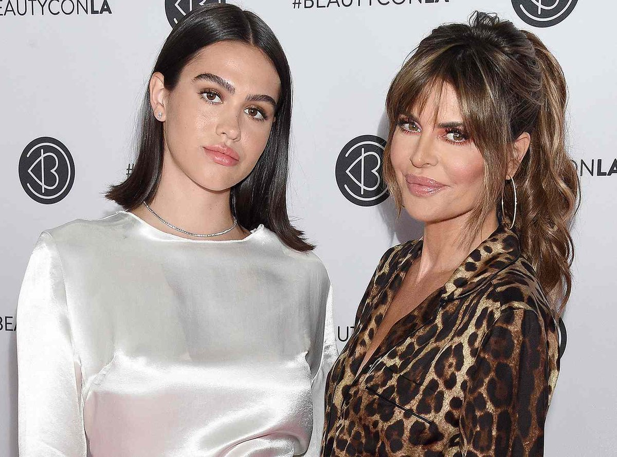 Lisa Rinna Reveals Daughter Amelia Hamlin’s Shocking Nipple Piercing Injury at Coachella