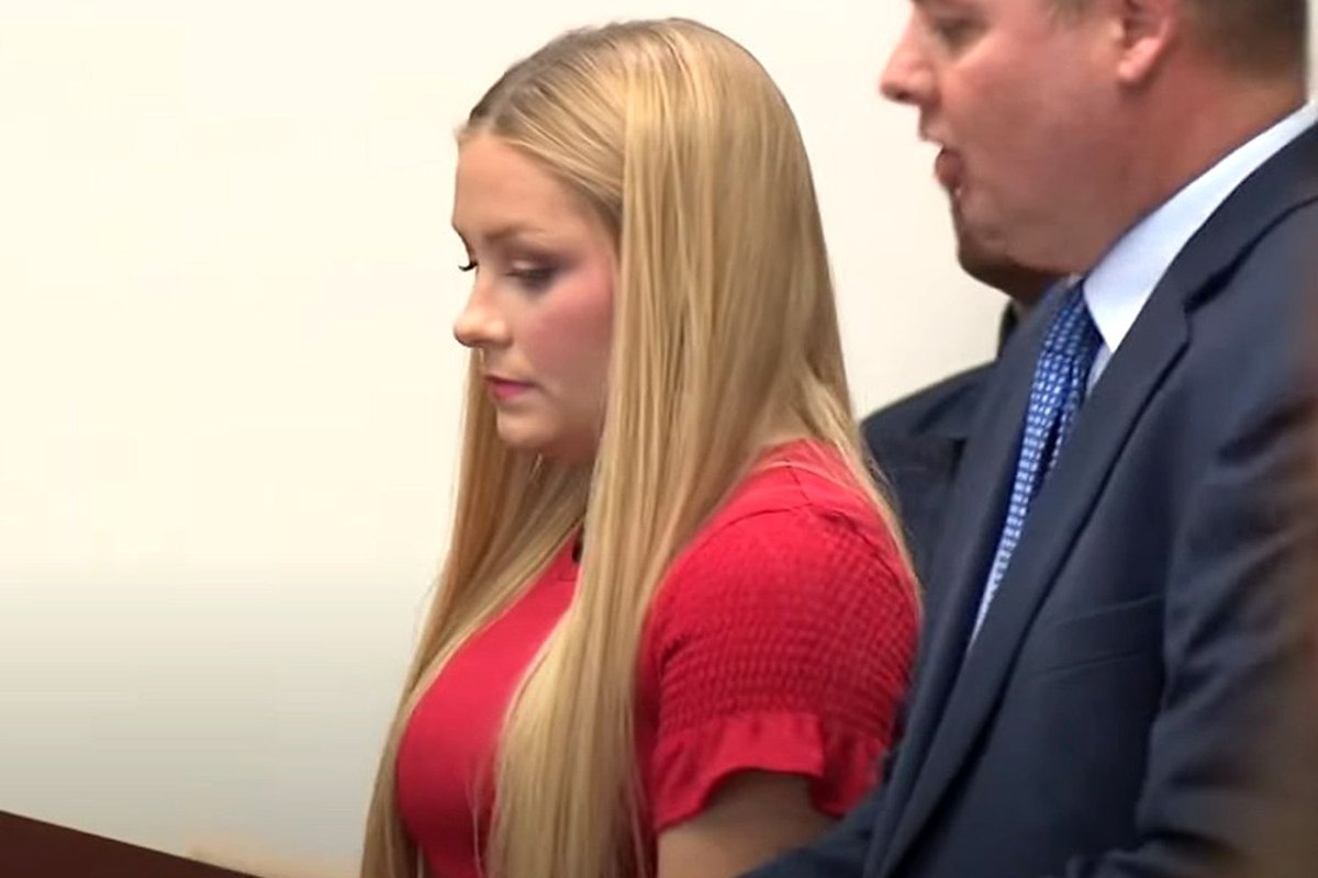 University of Kentucky Cheerleader’s Tummy Bump Raises Eyebrows After Newborn’s Tragic Death