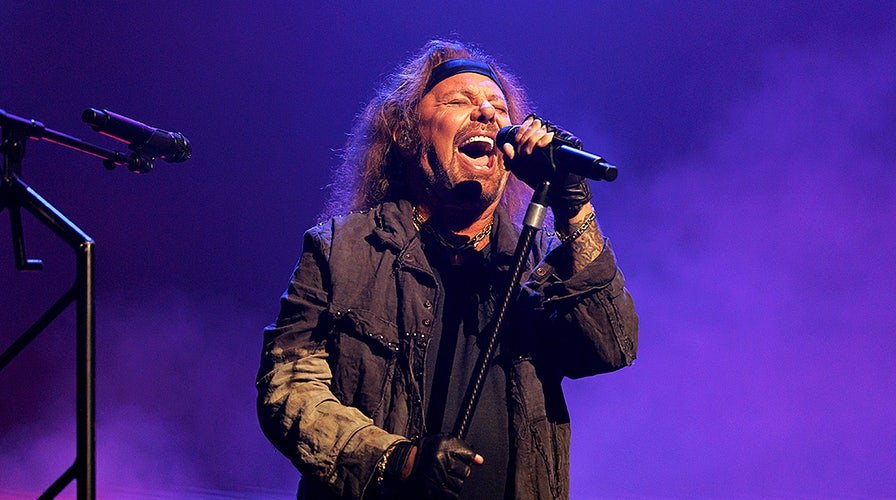 Vince Neil’s Stroke Saga: From Bedridden to Running Again, Crüe Comeback Nears